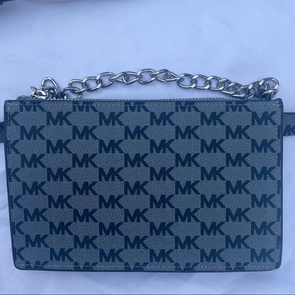 SOLD do not purchase MICHAEL Kors chain belt bag gray logo size medium - Picture 6 of 9